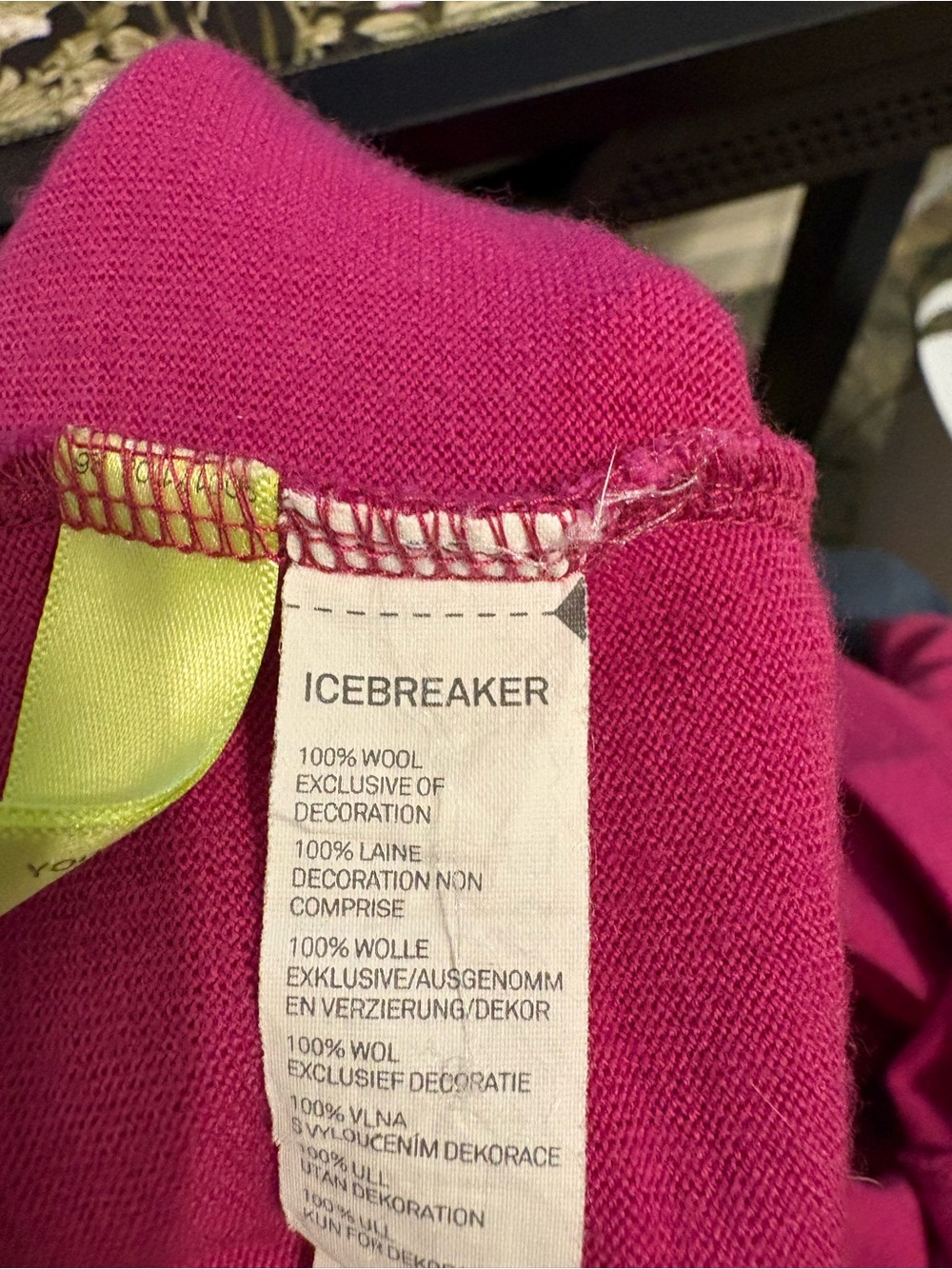 Icebreaker Merino Wool 260 Women’s 1/4 Zip Sweater in Vibrant Fuchsia Size L - Picture 8 of 8